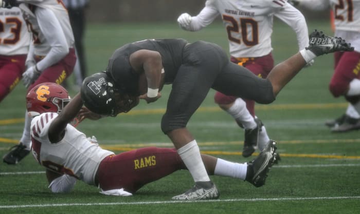 Central-Catholic.Tualatin.6A-football-final.Taylor-Balkom.48